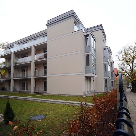 Very Berry - Orzeszkowej 10 - Mtp Apartment, Parking, Balcony, Check In 24H Poznan Bagian luar foto