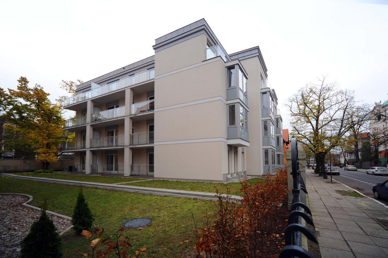 Very Berry - Orzeszkowej 10 - Mtp Apartment, Parking, Balcony, Check In 24H Poznan Bagian luar foto